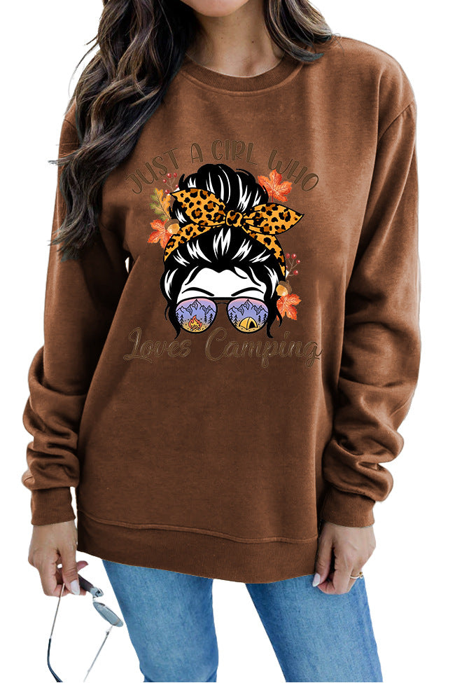 Kvinders sweatshirt med kunstnerisk campingmotiv Stilla