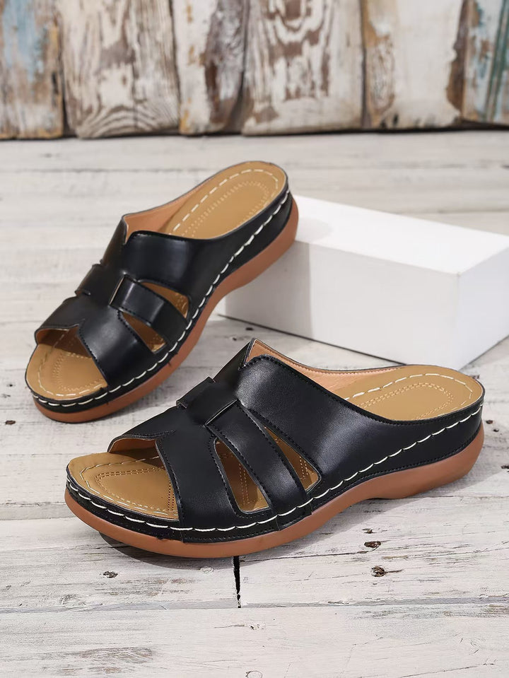 Dame Komfortable og stilfulde sandaler med krydsremme Stilla