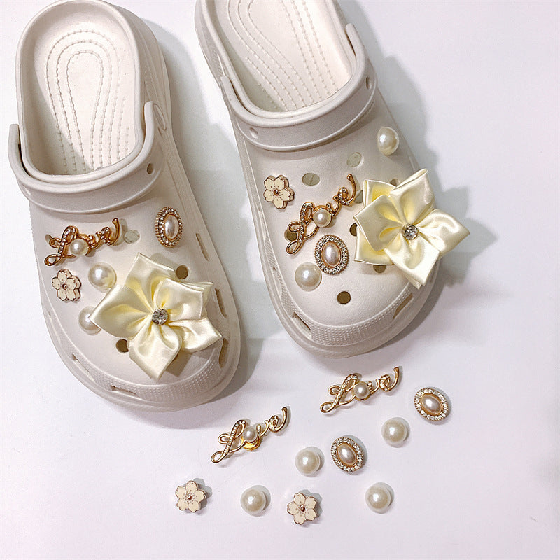 Damer Legesyge Clogs med elegant blomstersmykning og personlige accentuer Stilla