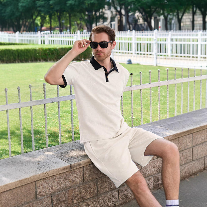 Herrer afslappet fritidsæt med moderne polo t-shirt og shorts Stilla
