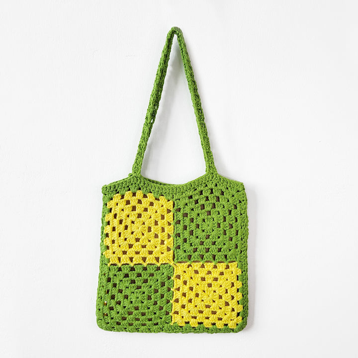 Dame hæklede indkøbs-taske i moderigtigt patchwork-design Stilla