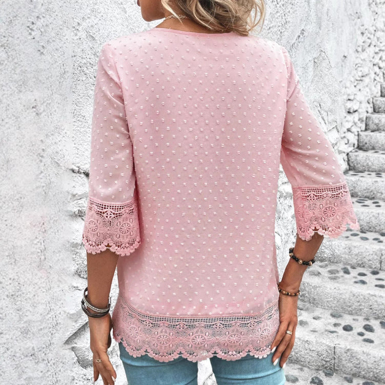 Damebluse med spidsbesætning og prikket design Stilla