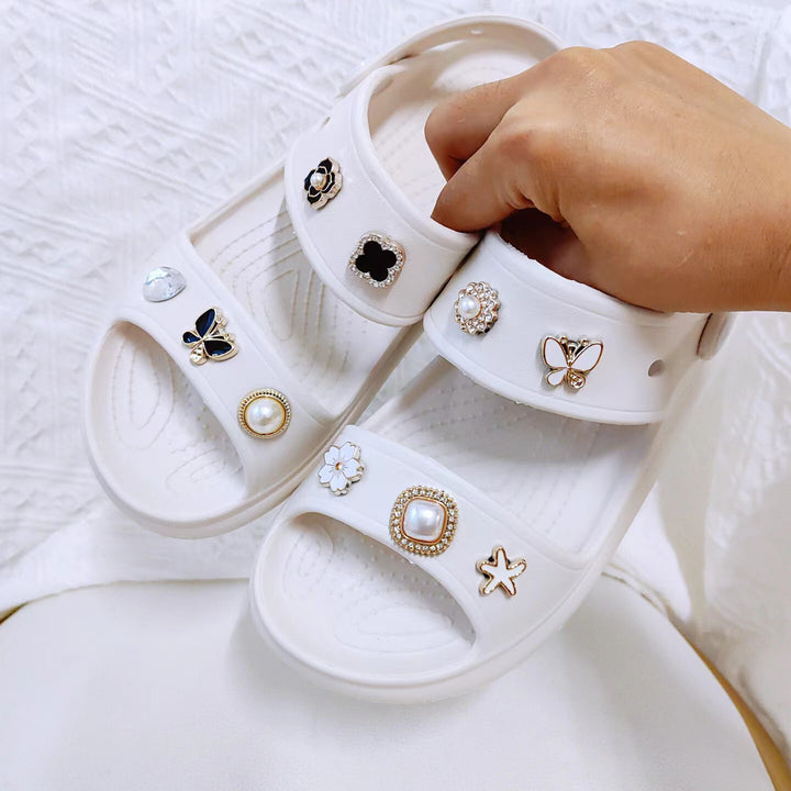 Dame sandaler med dekorative applikationer Stilla