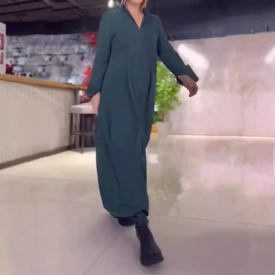 Dame maxikjole med elegant V-hals Stilla
