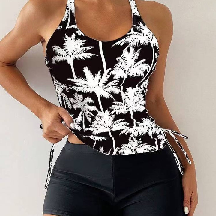 Dame Sporty Tankini med moderne palmeprint og fleksible shorts Stilla