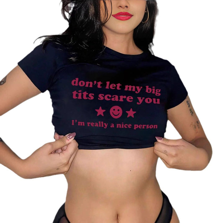 Dame Crop-T-shirt med inspirerende tekst Skovae