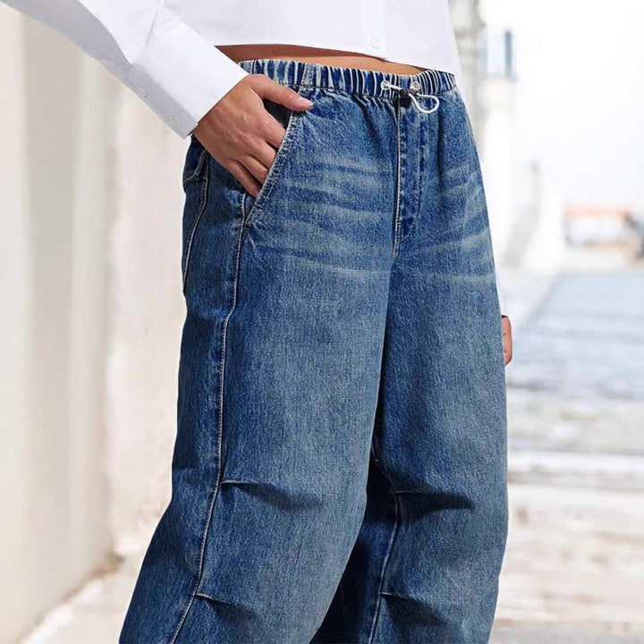 Dame Løst skåret jeans med elastisk talje og moderigtigt design Stilla