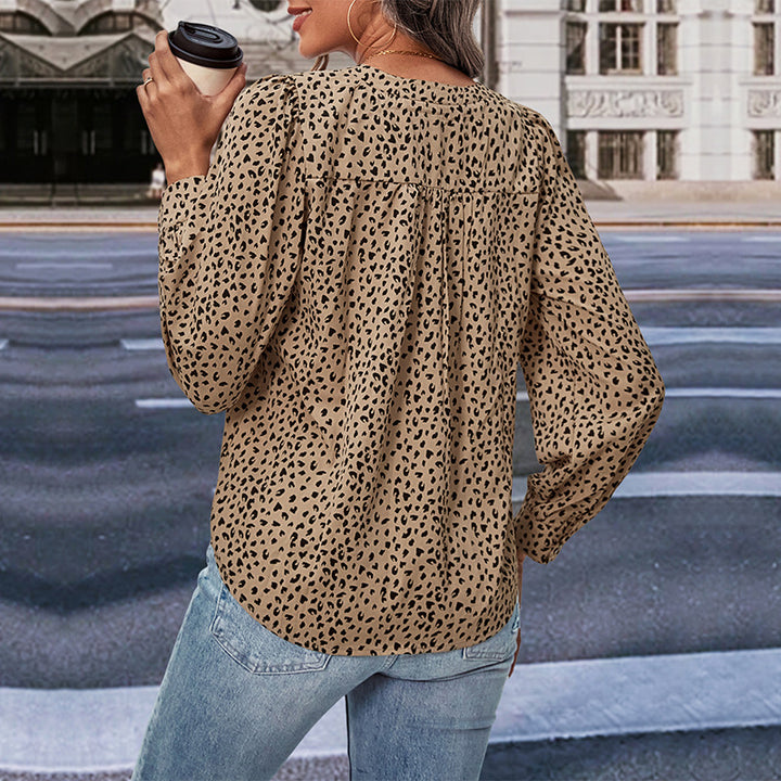 Dame chiffonbluse med trendy prikmønster og afslappet snit Stilla