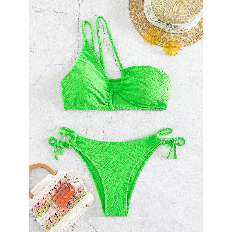 Dame triangel-bikini med raffineret indpakningsdetalje og legende stropper Skovae