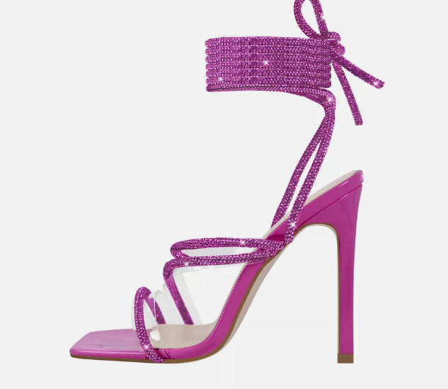 Femme High-Gloss Strappy Stiletto Sandaler med strass accenter Stilla