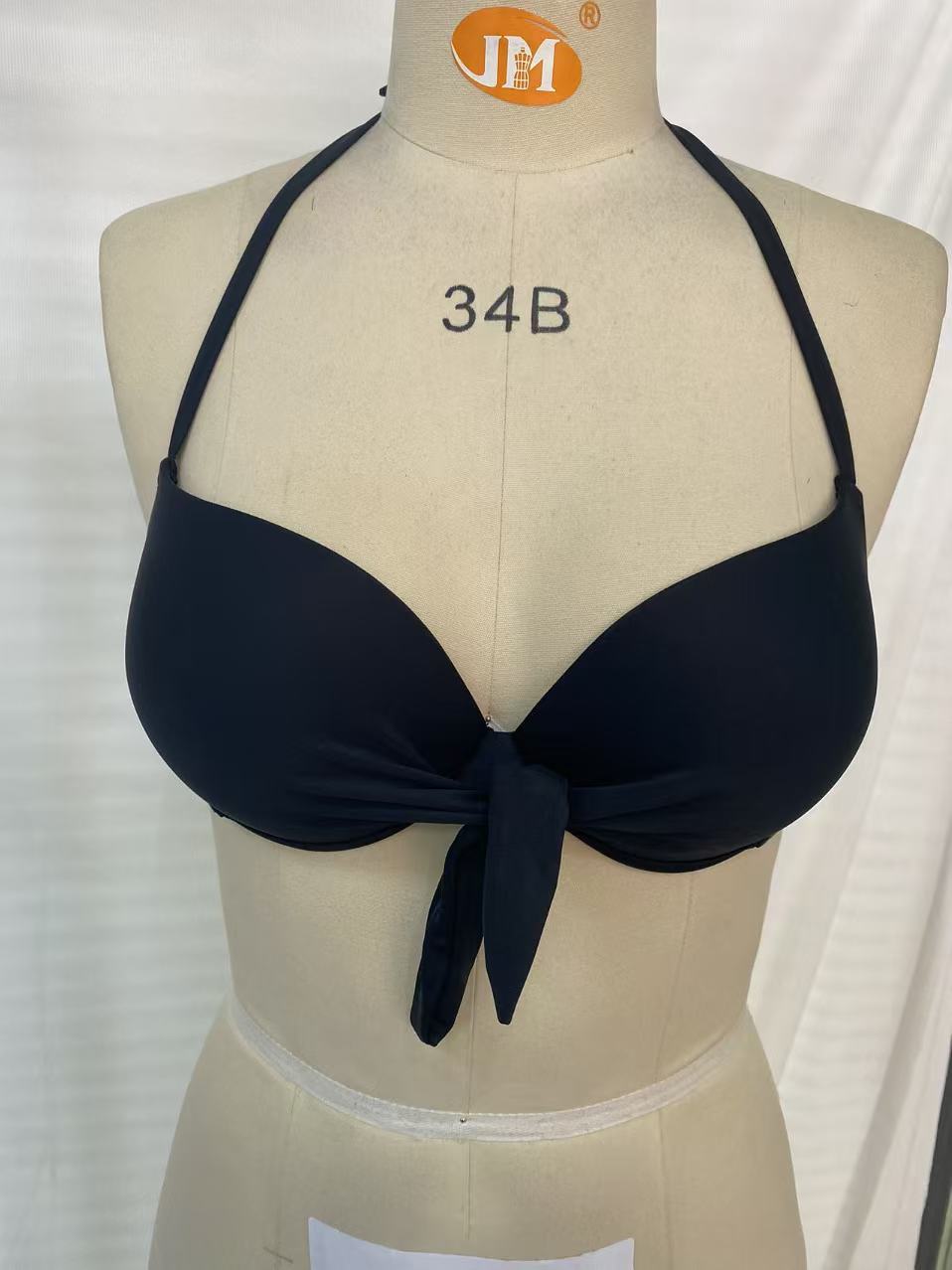 Dame bikini-top med elegant knude-detail Skovae