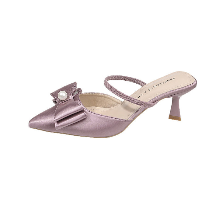 Dame Slingback-hæle med spidse tæer og sløjfe samt perledetalje Stilla
