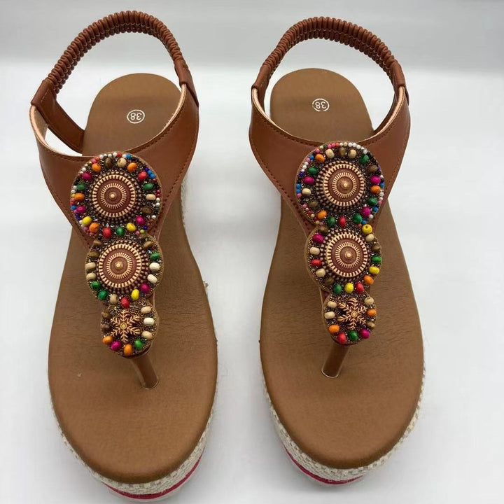 Dame Wedge-sandaler med kunstnerisk perle-applikation Stilla