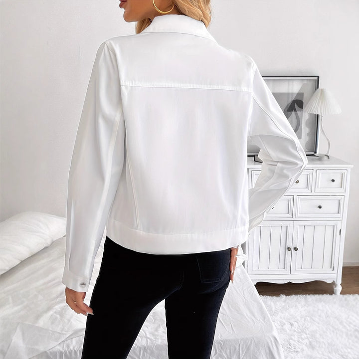 Dame trendy jakke i afslappet snit med funktionelle lommer Stilla