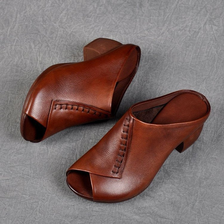 Dame Elegante åbne clogs med moderne cut-out-design og komfortabel blokhæl Stilla
