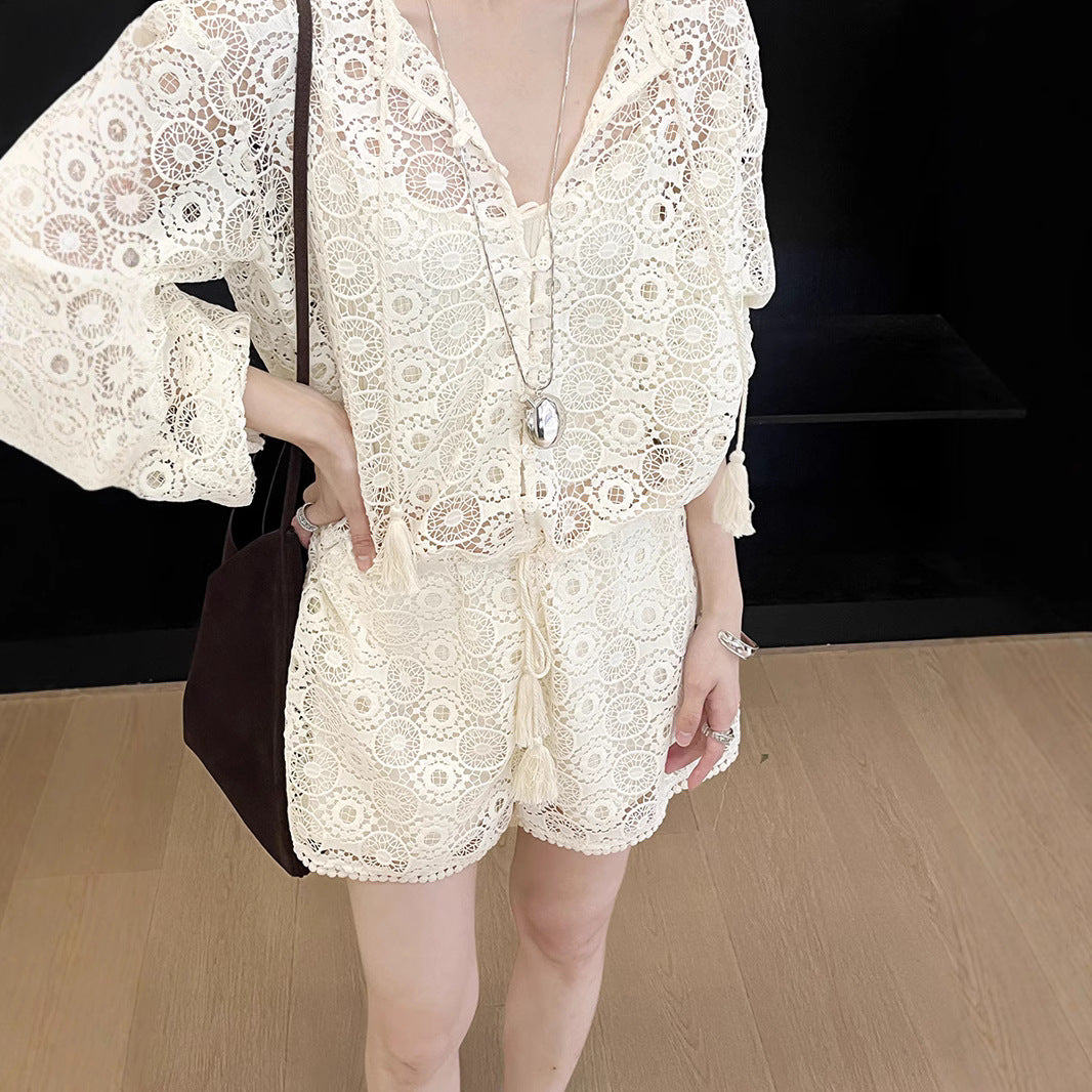 Dame blonder blouse med afslappet snit og gennemsigtigt design Stilla