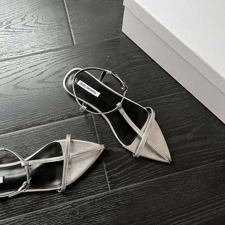 Dame Minimalistiske Spidsede Slingback Ballerinaer med Elegant Rem-Detalje Stilla