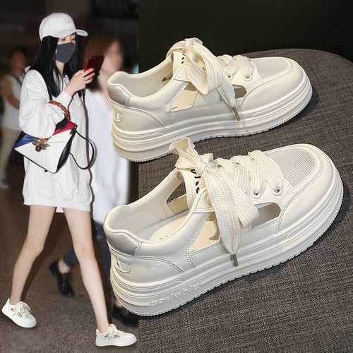 Dame Plateau Sneakers med åndbar mesh-overflade og elegante designelementer Stilla