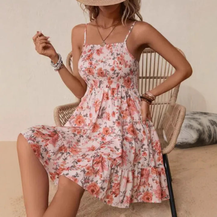 Dame let sommerkjole med ruffles og blomsterdesign Stilla