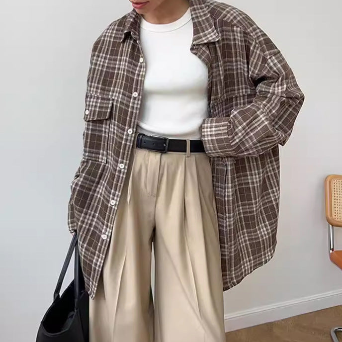 Dame ternet bluse i afslappet oversized snit med praktisk knap-design Stilla