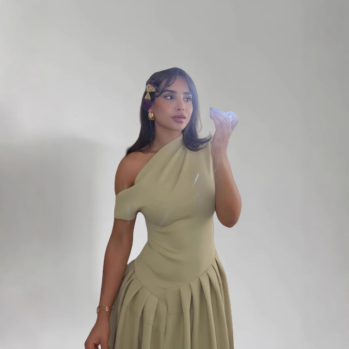 Dame Elegant Off-Shoulder Maxikjole med figursyet overdel og flydende skørt Stilla
