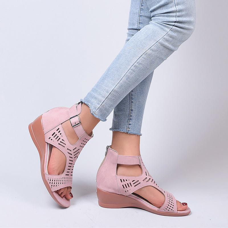 Dame wedge-sandaler med åndbart snit og elegant rem-design Stilla