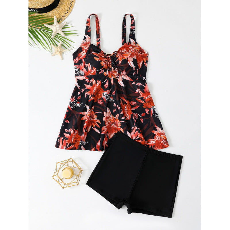 Dame Tankini med blomstret overdel og behagelige shorts Stilla