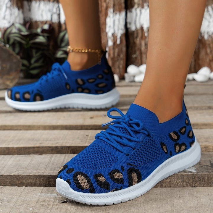 Dame Sporty og åndbare Sneakers med moderigtigt dyreprint Stilla