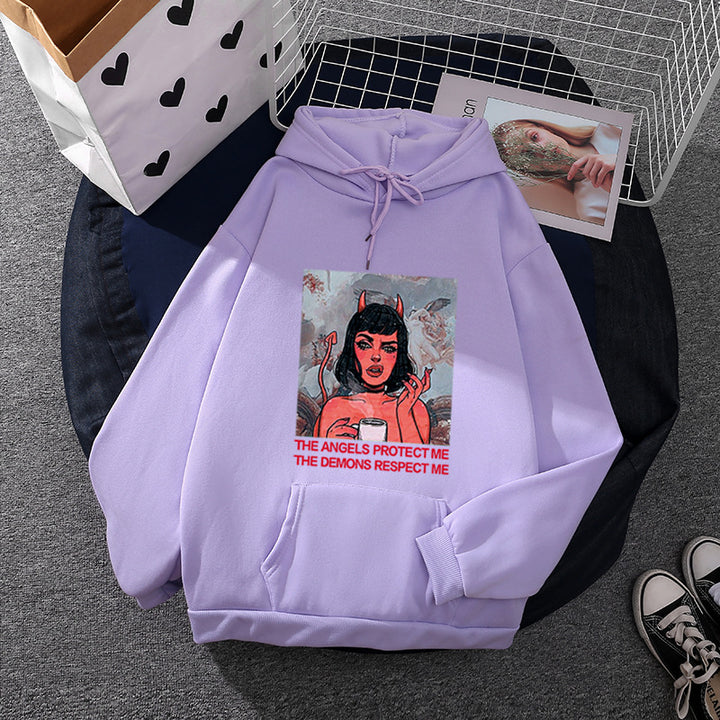 Kvindernes hoodie med kreativt grafisk print Stilla
