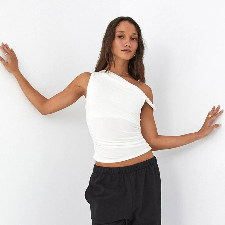 Dame asymmetrisk rynket top Stilla