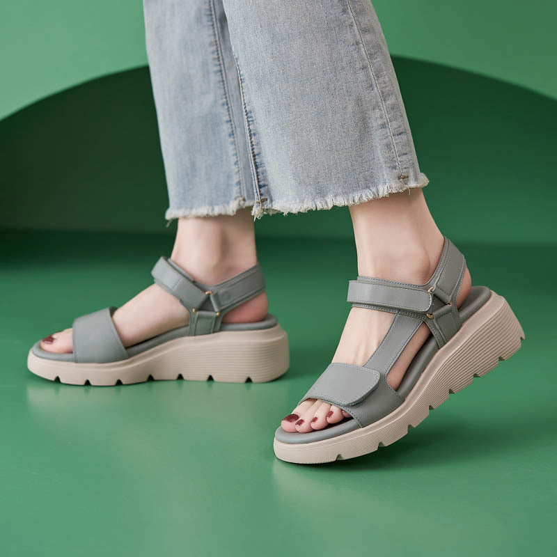 Dame Plateau-sandaler med justerbare remme og stødabsorberende sål Stilla