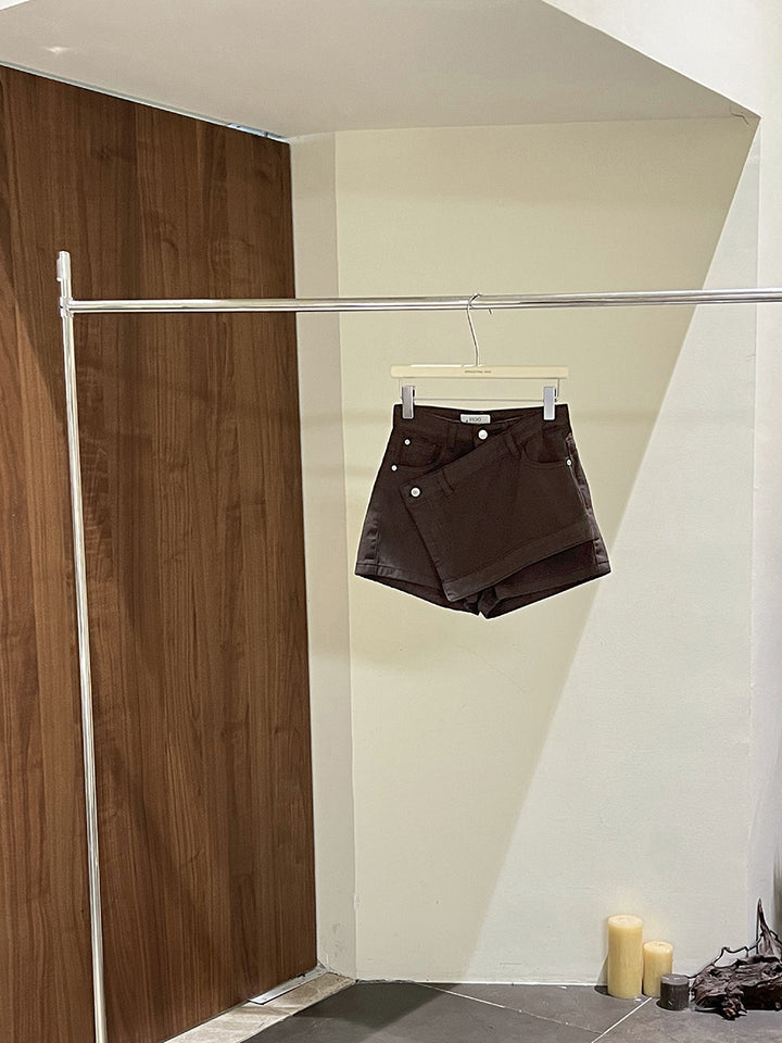 Damer stilfulde højtaljede shorts med asymmetrisk snit og høj kvalitet bomuldsblanding Stilla