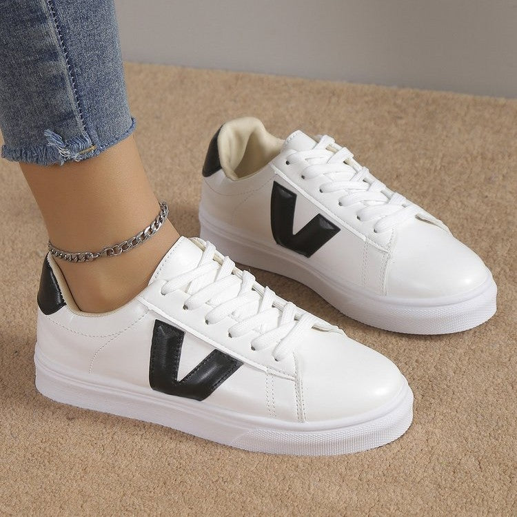 Dame Sportliche Sneakers med glitrende accenter Stilla