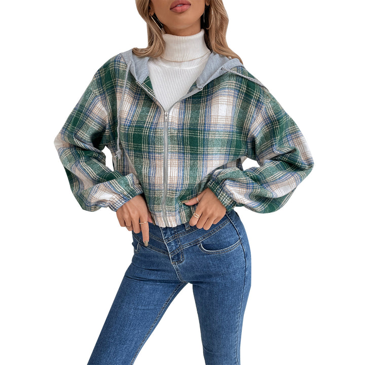 Kvinders cropped flannel jakke med hætte og moderne ternet mønster Stilla