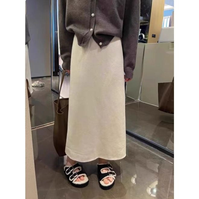 Kvinders elegante maxi nederdel lavet af høj kvalitet strikstof Stilla