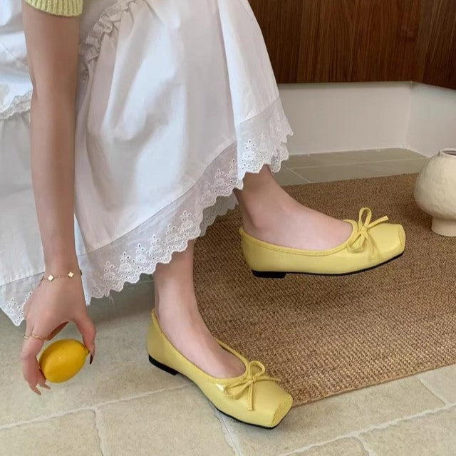 Femme Metallic Square Toe Flats med Sløjfedetalje Stilla