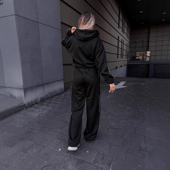 Kvinders sporty loungewear sæt med hætte og brede bukser Skovae