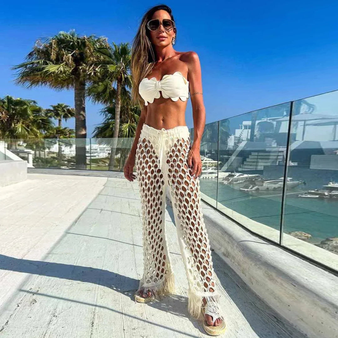 Dame elegant strandoutfit med hæklede bukser og bandeau top Stilla
