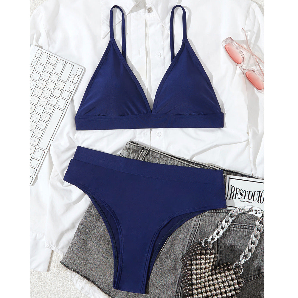 Dame Triangel-Bikini med dekorativt ruffles-design og justerbare bindebånd Stilla