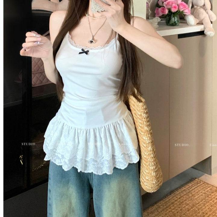 Dame Ruffles Lace Trim Peplum Top Stilla
