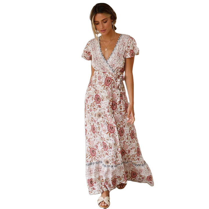 Dame Maxi-kjole med raffineret slids og elegant blomsterdesign Stilla