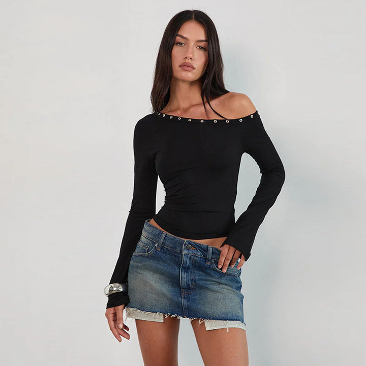 Kvinders Off-Shoulder Top med Fashionable Knapper og Figursyet Snit