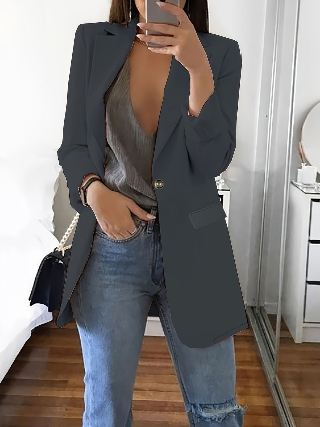 Dame stilfuld blazer med moderne snit og elegante detaljer Stilla