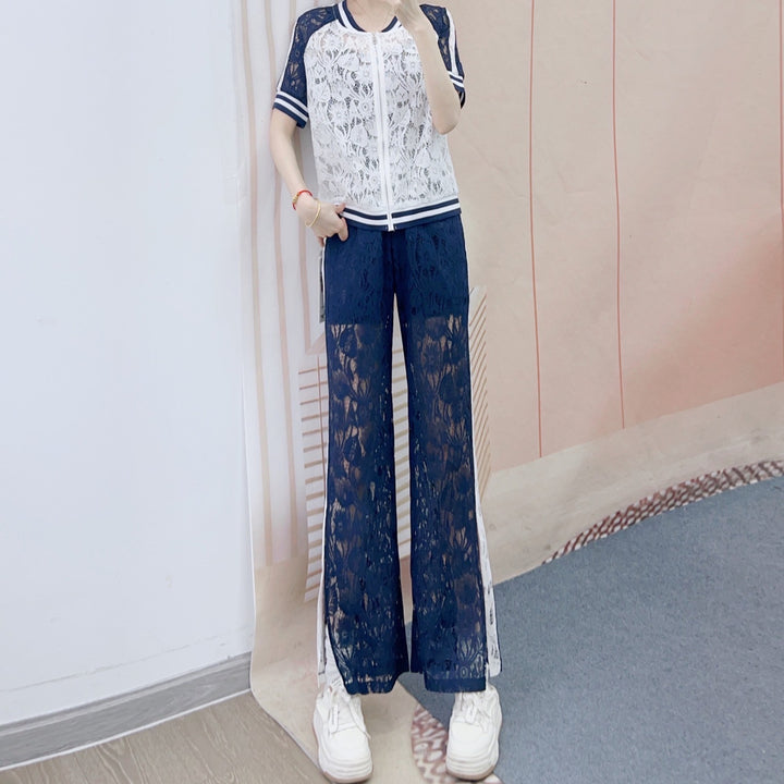 Dame Elegant Loungewear-sæt lavet af fin spids med sporty accenter og afslappet pasform Stilla