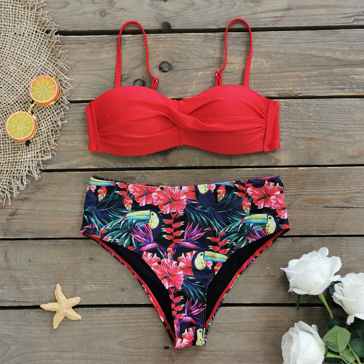 Dame Bikini-sæt med elegant twist-top og høj talje Stilla