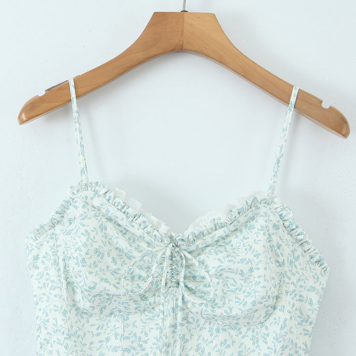 Dame blusenshirt med delikat blomsterprint og justerbare spaghetti-stropper Stilla