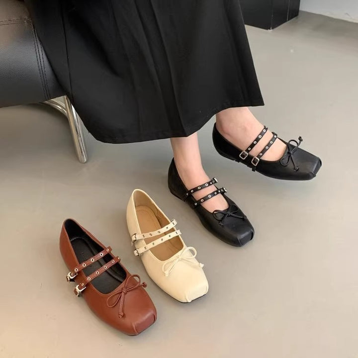 Dame Mary Jane Ballerinas med kvadratisk tåparti og dobbelt justerbare remme Stilla