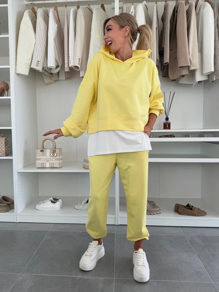 Dame afslappet sweater-sæt med oversized hoodie og behagelige joggingbukser Stilla