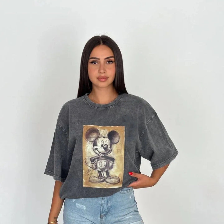 Dame Oversized T-Shirt med nostalgisk Mickey Mouse design Stilla