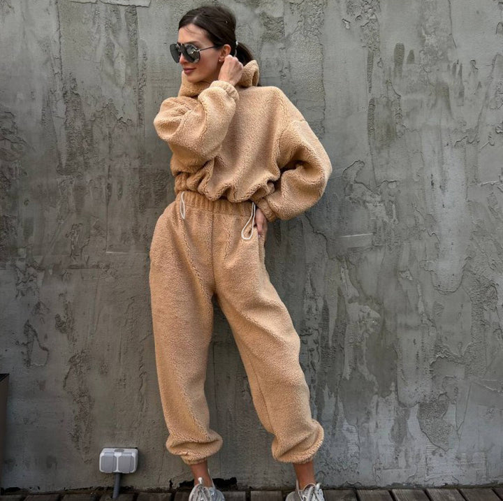 Kvinders fleece lounge wear sæt med elastisk talje og høj krave
